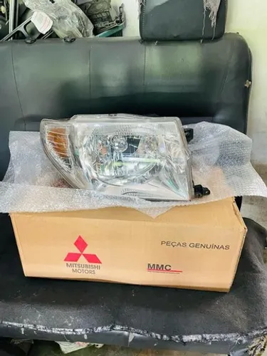 Farol original,novo,da Pajero Tr4 2002/2003/2004/2005