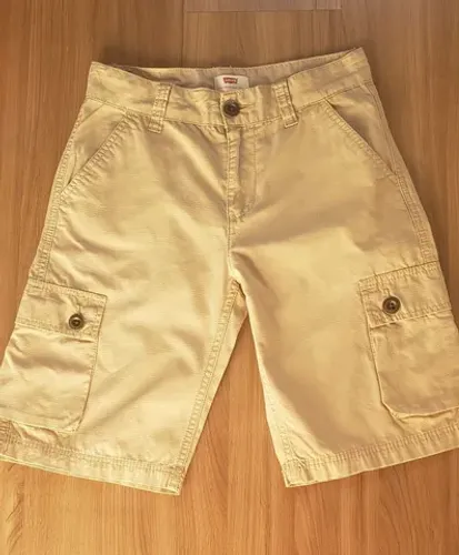 Veste 10/12 anos. Informações na descrição do anúncio
