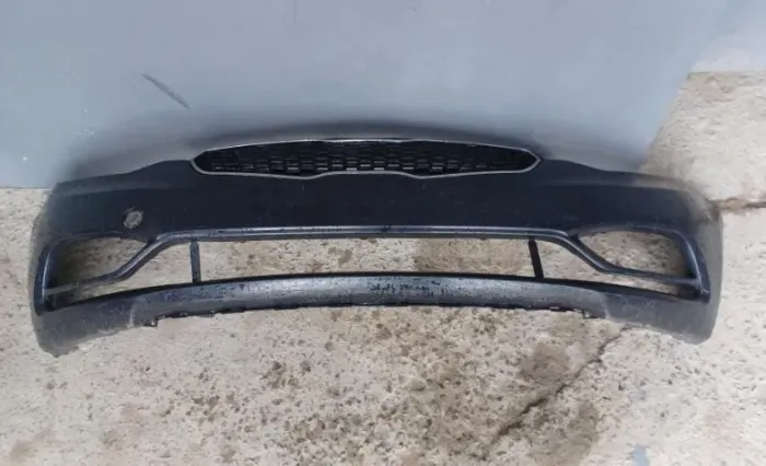 PARA-CHOQUE KIA CERATO 2015
