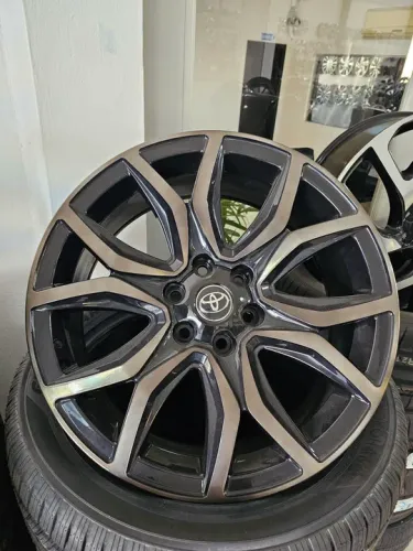 Jogo de roda Toyota hilux gr aro 22 6x139