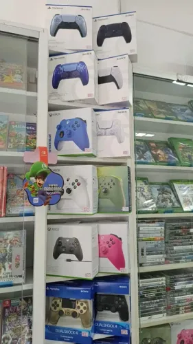 Disponíveis controles novos e originais para Playstation e xbox