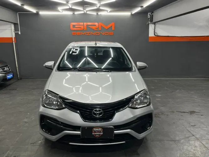 TOYOTA ETIOS 2019 SEDAN AUTOMÁTICO