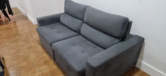 Sofá Retrátil e Reclinável Cinza - Quase Novo!