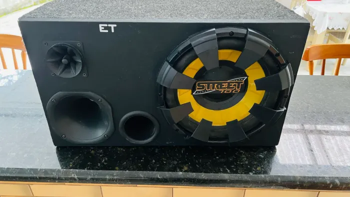 Caixa de Som Automotiva Street 700 + Fiação Completa