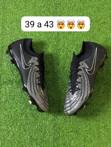 Chuteira Nike Phantom GT2