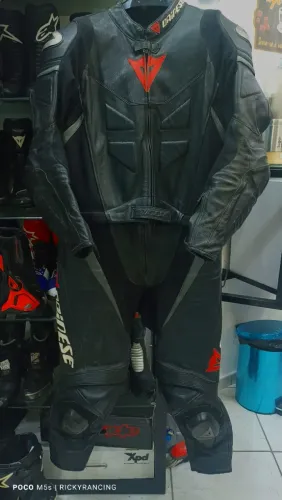 Macacão Dainese avro d 58 eur impecável couro