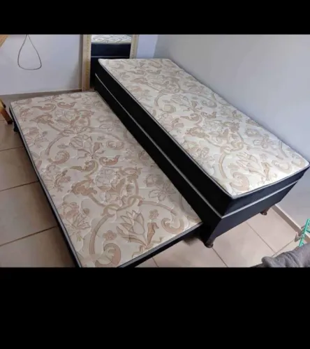 Cama Box Conjugada com Cama Auxiliar