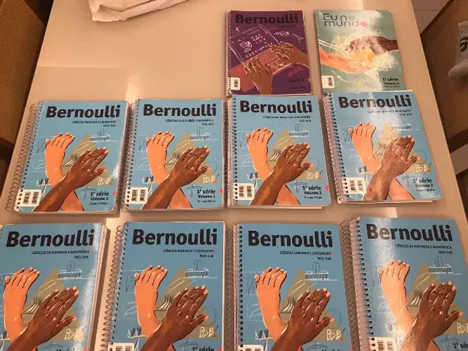 Livros Bernoulli do 1º ano do Ensino Médio