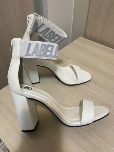 Sandália labellamafia