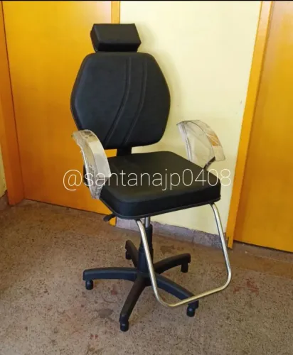 Cadeira de Cabeleireiro/Barbeiro com Apoio de Cabeça