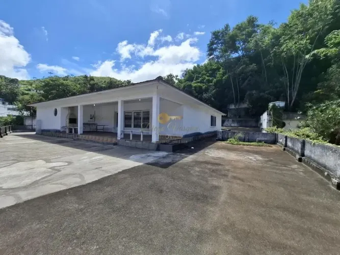 Casa para Locação em Teresópolis, Vale do Paraíso, 4 dormitórios, 3 suítes, 5 banheiros, 5