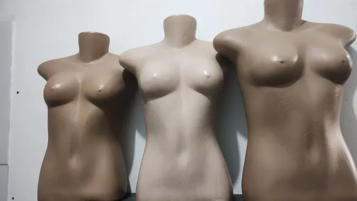 3 Manequins feminino usados