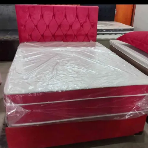 Cama casal com colchão molas ensacadas 