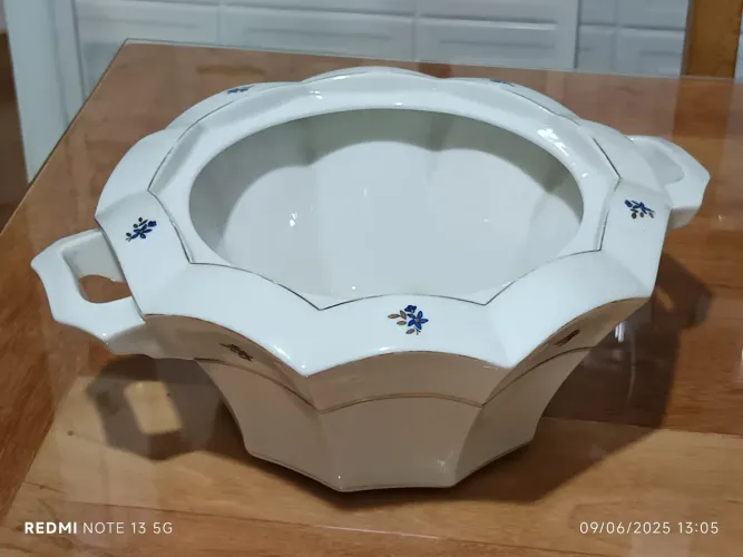 Sopeira de Porcelana de 1950, de Coimbra, Portugal