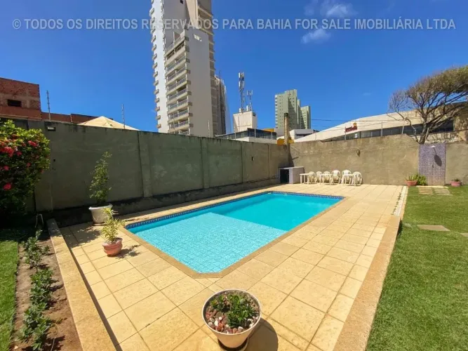 Viva com Charme e Conforto em Jaguaribe: Seu Village Espera por Você!