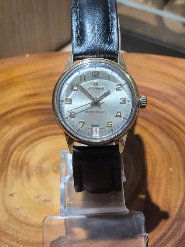Relógio Mirvaine date Vintage