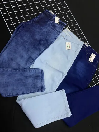 Calça lisa masculina