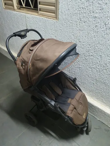 Carrinho de Bebê 3 Rodas - Dardara