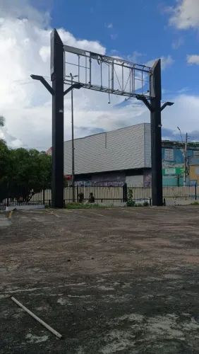 Pornto Comercial ,para clínicas, lojas, depósito. Av. Djalma Batista de