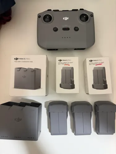 Bateria e hub mini 5 pro 