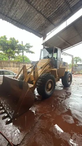 PÁ CARREGADEIRA CASE W20 BT Ano 1987
