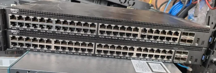 Switch Dell X1052 48 Portas Gigabit 10/100/1000 + 4 Portas SFP+