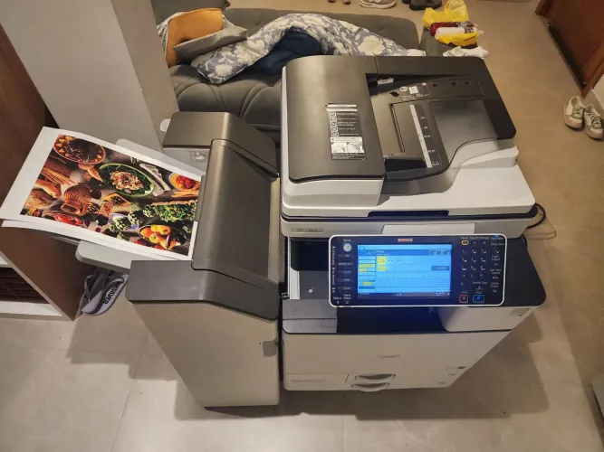 Multifuncional Ricoh MP3003
