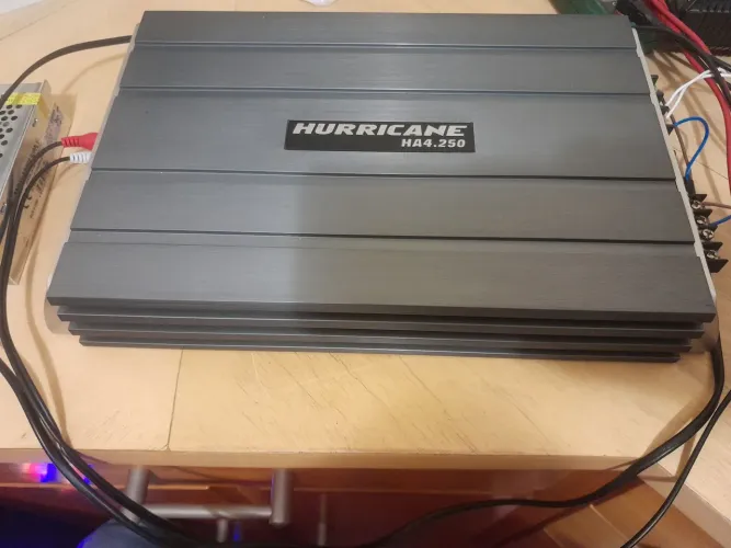 Amplificador hurricane ha 4.250 
