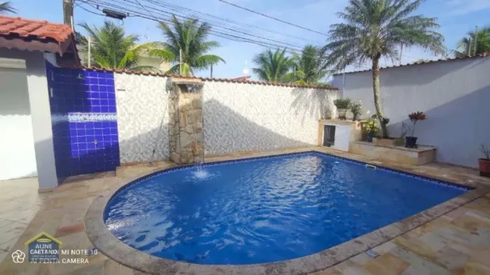 ESPETACULO DE CASA ISOLADA, NO BAIRRO FLORIDA, 250 MTS DO MAR!