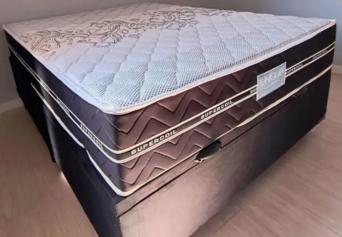 Cama box padrão + colchão molas ensacadas 138 por 188