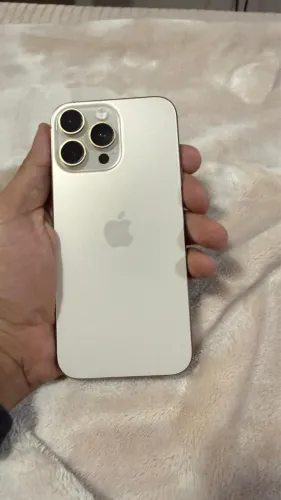 iPhone 16 pro max 256. 