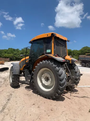 Trator Valtra A94S Cabinado