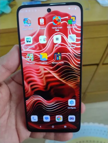 Vendo Motorola G35 12gb e memória 256 só não tenho o carregador bateria dura 24hs