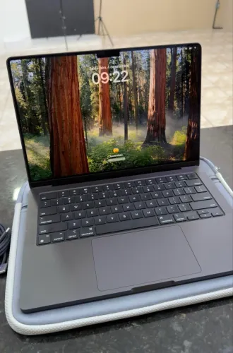Mac book