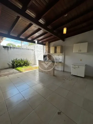 Vende-se casa no Residencial San Marino codigo: 290150