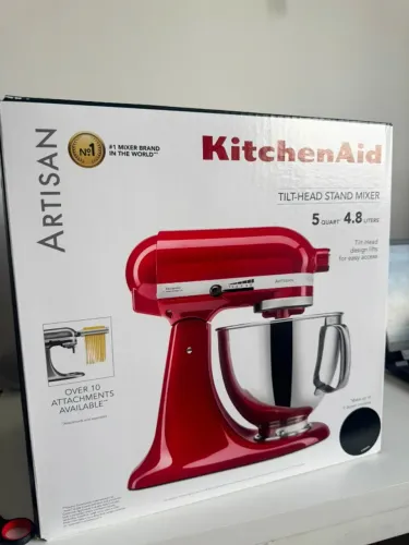 Batedeira KitchenAid Artisan Black Matte - 110/127V KEA30CP (Nova - Sem Uso)