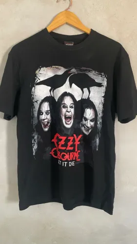 DESAPEGO! CAMISETA DE BANDA OZZY OSBOURNE R$ 50 Usada 1x TAMANHO M