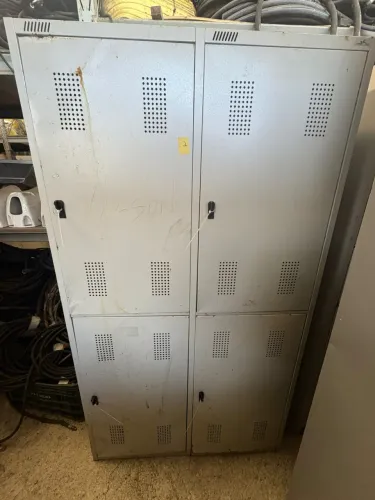 ARMARIOS VESTIARIOS EM AÇO COM 4 PORTAS