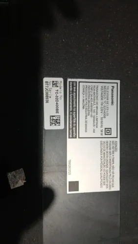 Vendo tres tvs sem funcionar para tirar peças