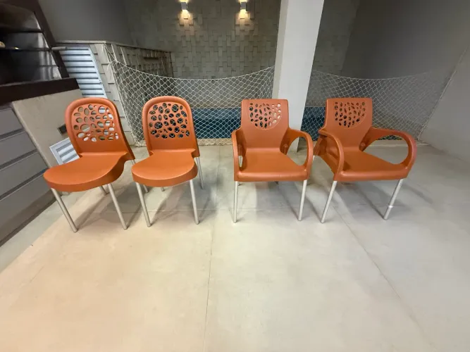 4 cadeiras Tramontina
