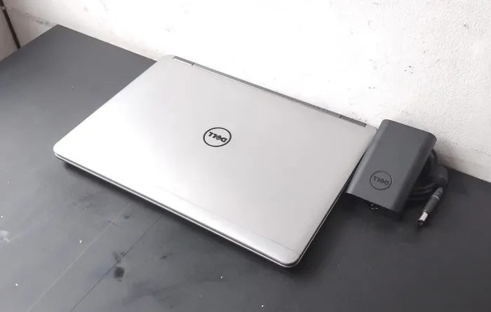 Notebook DELL i5/ 16GB/ SSD