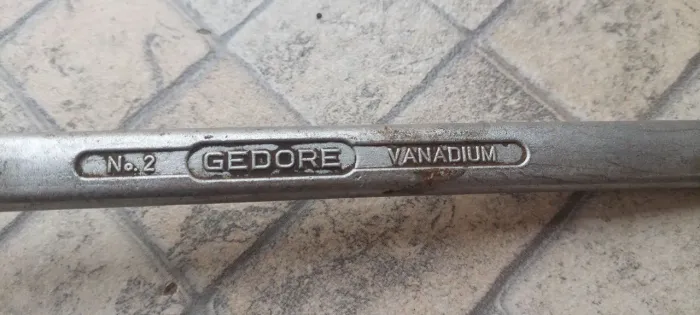 Chave combinada gedore vanadiun 27/32 mm estrela 