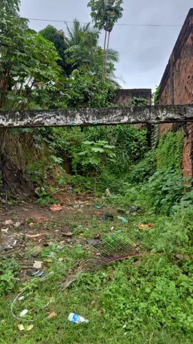 Terreno à Venda - Bairro Várzea  ? Avenida Gastão de Vidigal ? Medindo 10m x 10m (100m²)