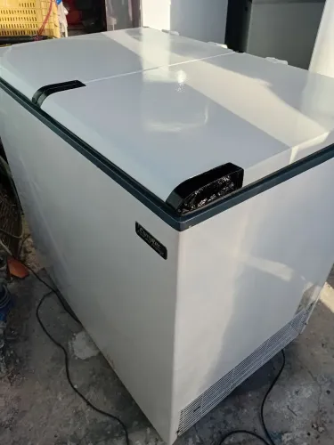 FREEZER MUITO CONSERVADO