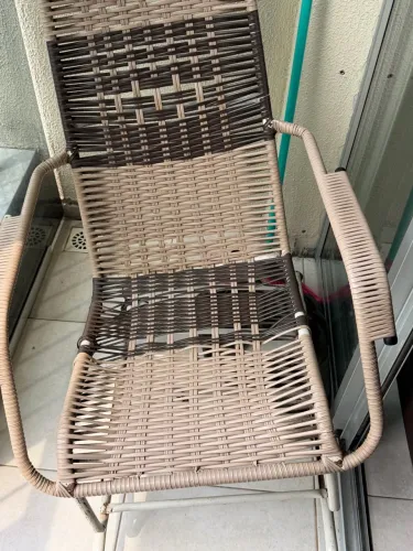 Cadeira de Balança sem Uso