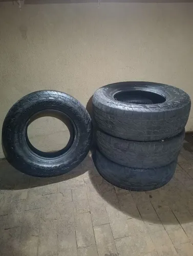 Pneus 255/70R16
