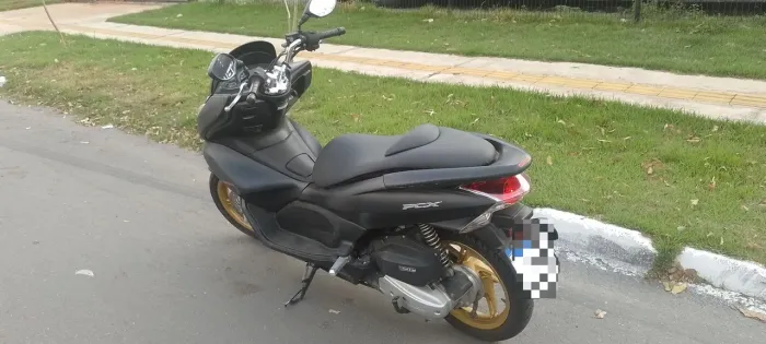 PCX bom estado.