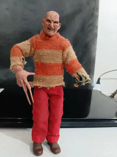 Boneco A Nightmare - Freddy Krueger - Neca