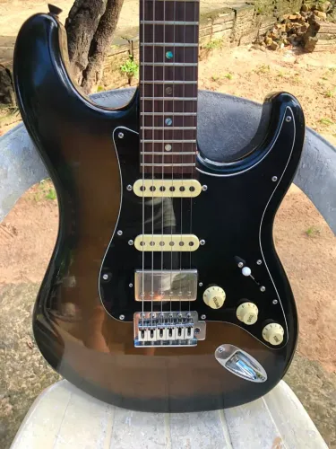 Guitarra Tagima