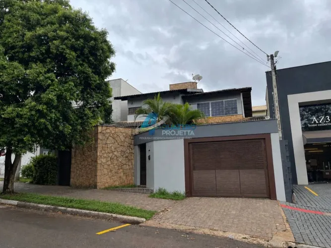 Casa Comercial para alugar com 280 m² na Av. Castelo Branco - Londrina